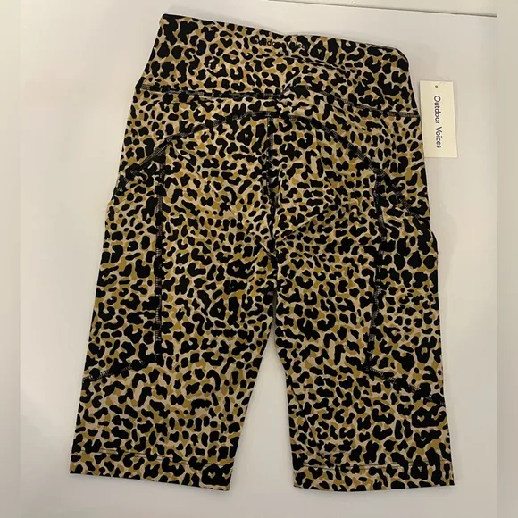 Outdoor Voices NWT Zoom 10” Short in Leopard