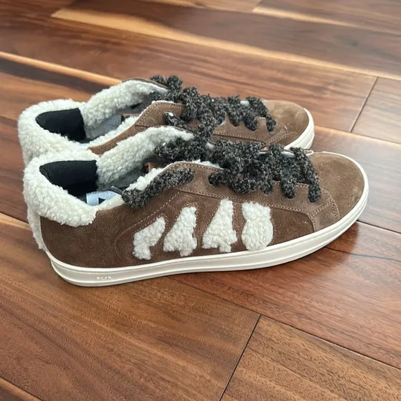 P448 JOHN BROWN NUBUCK SUEDE W/FAUX FLEECE LACE SNEAKERS SIZE 38 NEVER WORN