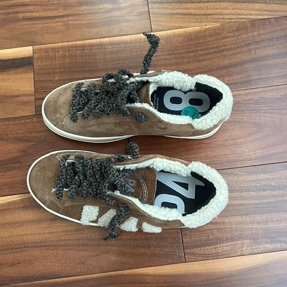P448 JOHN BROWN NUBUCK SUEDE W/FAUX FLEECE LACE SNEAKERS SIZE 38 NEVER WORN