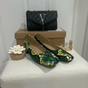 Parisian Style Faux Snake Skin Flats EU 40 NEW in Box