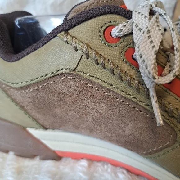 Patagonia Boaris Wildwood Trail Shoes Hiking Sneakers Olive Men's Size 10 EUC