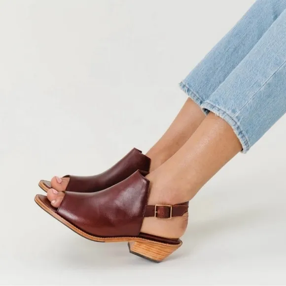 Patina Portland Leather Co. Black Leather Sling Back Sandals