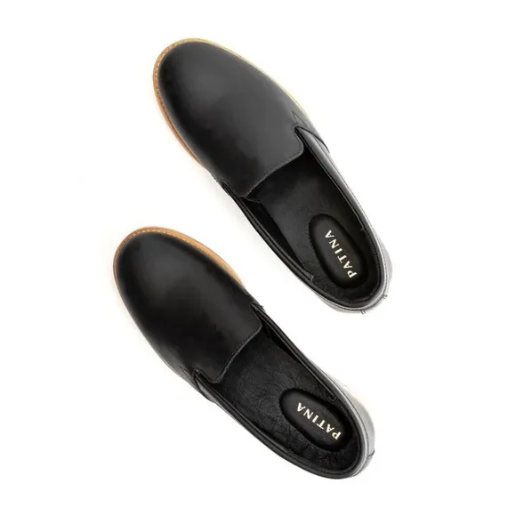 Patina Portland Leather Goods Black Genuine Leather Rounded Toe Loafer size 7