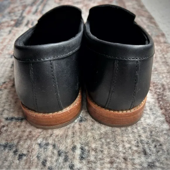 Patina Portland Leather Goods Black Genuine Leather Rounded Toe Loafer size 7