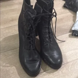 Paul Green Black Lace-Up Women's Boots