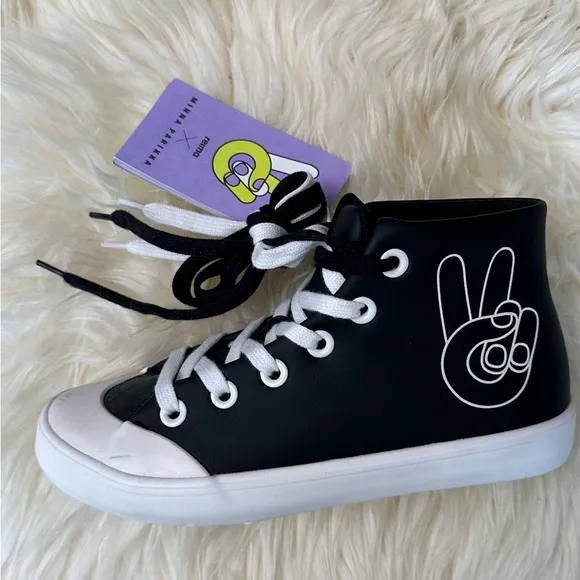 PEACE REIMA &amp; MINNA PARIKKA SNEAKERS kids size 36 NWT