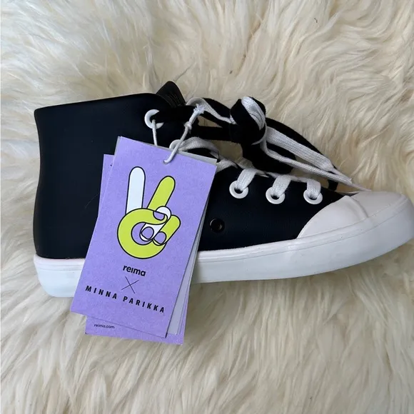 PEACE REIMA &amp; MINNA PARIKKA SNEAKERS kids size 36 NWT
