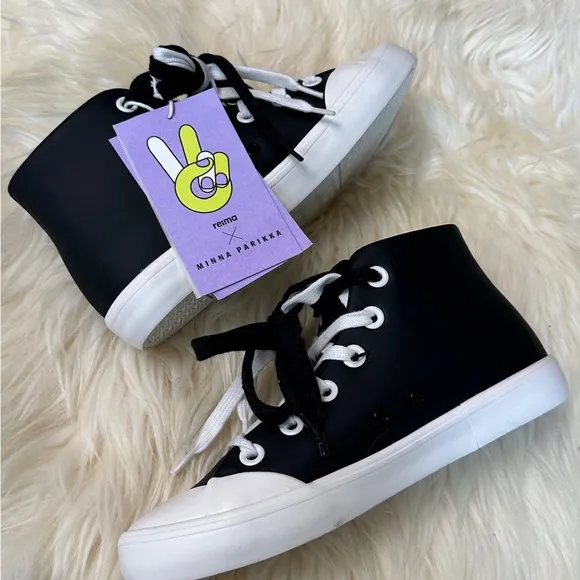 PEACE REIMA &amp; MINNA PARIKKA SNEAKERS kids size 36 NWT