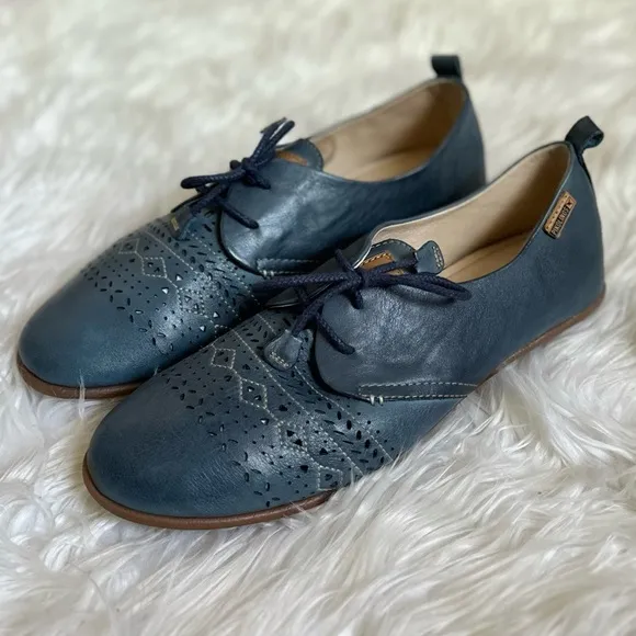 PIKOLINOS 41 10 Calabria Laser Cut Oxford Flats in Ocean Blue • Cutout Lace Up