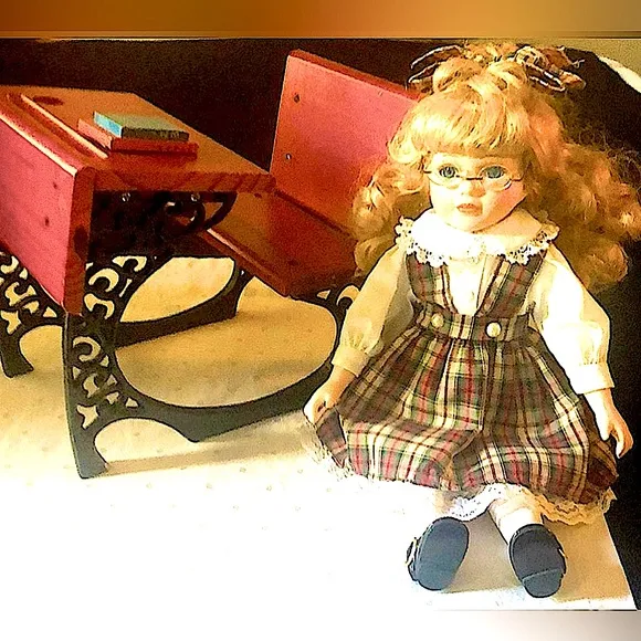 PORCELAIN DOLL “READY FOR SCHOOL DAYS” EUC