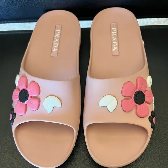 PRADA PINK FLOWER SLIDE/SANDALS 🌸 INSOLE 10&quot;