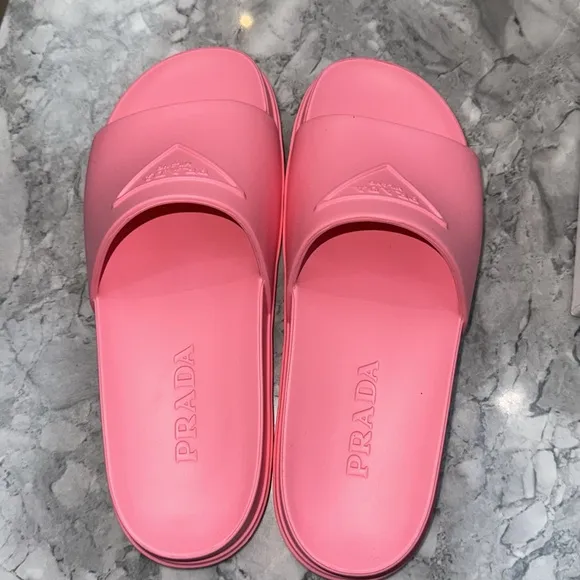Prada Women's Pink pool Slides 37 new withentic