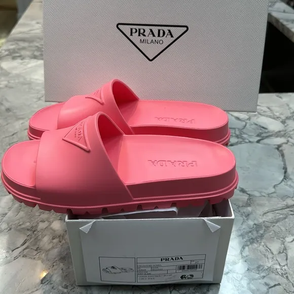 Prada Women's Pink pool Slides 37 new withentic