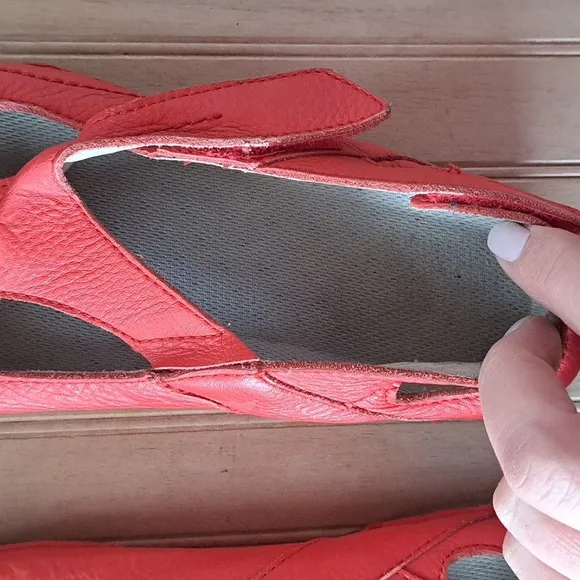Propet Ortholite Pebbled Leather Red Mary-Jane Adjustable Comfort Shoes Sz 7.5 W