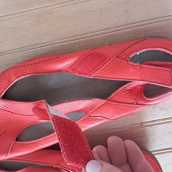 Propet Ortholite Pebbled Leather Red Mary-Jane Adjustable Comfort Shoes Sz 7.5 W
