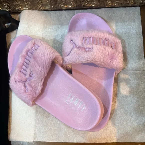 Puma Fur Slides Rihanna Fenty Orchid bloom Women’s in excellent condition