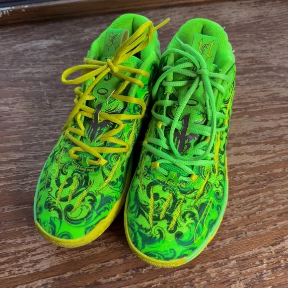 Puma x LaMelo Ball MB.03 LaFrance Green Basketball Gym 379327-01 Men YTH Sz 6.5