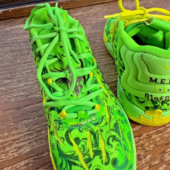 Puma x LaMelo Ball MB.03 LaFrance Green Basketball Gym 379327-01 Men YTH Sz 6.5