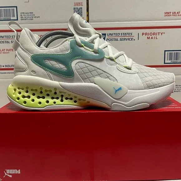 Puma Xetic half life Lenticular White Ocean Dive “376280-03” running Sneaker