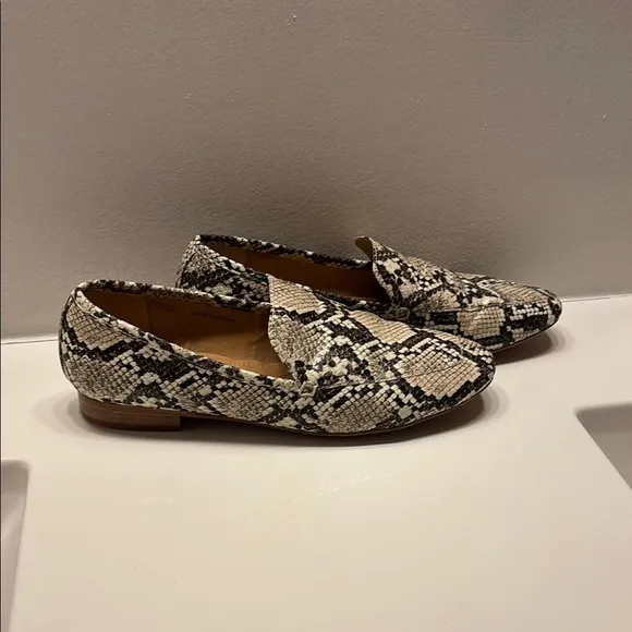 Rag and Co Cream and Brown Snakeskin pattern Flats