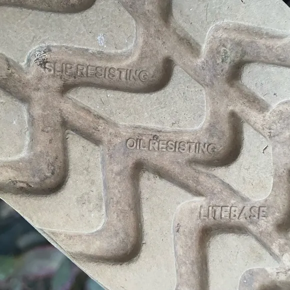 Red Wing 1222 Traction Tred Lite Boots
