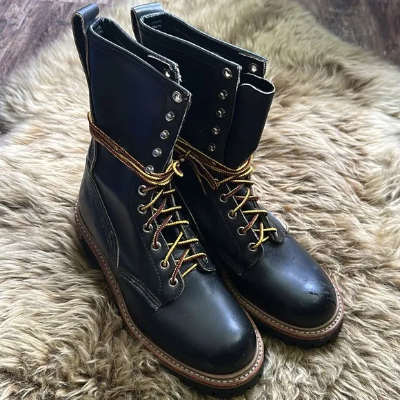 Red Wing Black Lace Up Boots with Rugged Sole