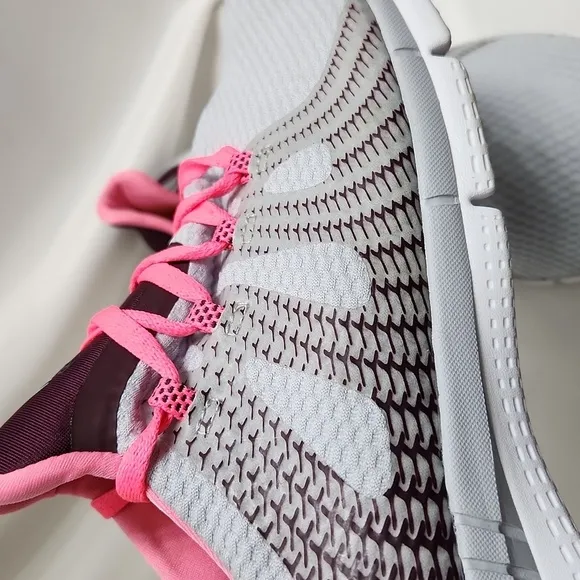 Reebok Zprint HER MTM Gray Pink Running Athelic sneakers (womens size 11)