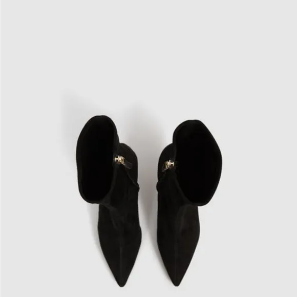 REISS Caley BlackPointed Kitten Heel Leather size 36 5.5US / 36EU $385