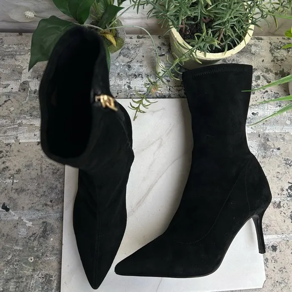 REISS Caley BlackPointed Kitten Heel Leather size 36 5.5US / 36EU $385