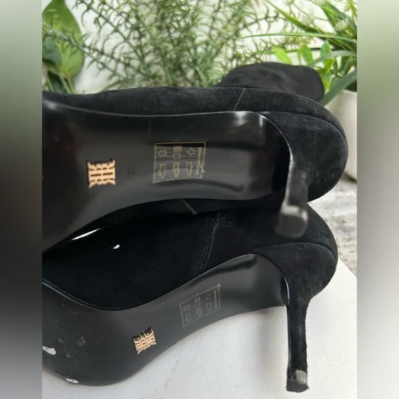 REISS Caley BlackPointed Kitten Heel Leather size 36 5.5US / 36EU $385