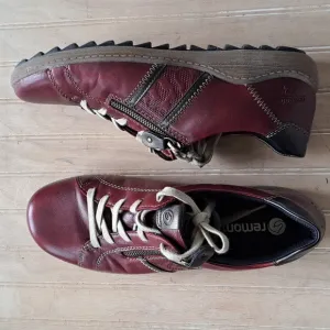 Remonte Tex Longueuil Rustic Leather Lace-Up Side Zipper Comfort Sneakers