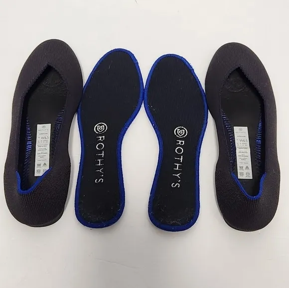 Rothys A Chic Rounded Toe and a V-shaped Vamp Flats