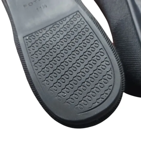Rothy's Black Flats Minimalist and Versatile Rounded Toe Size 11.5