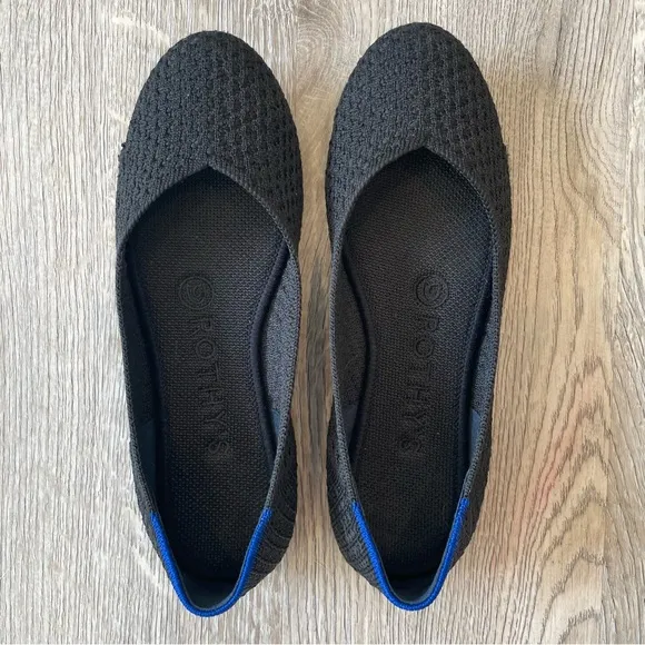 ROTHY’S Honeycomb Rounded Toe Flat - Black, Size 5.5