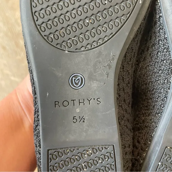 ROTHY’S Honeycomb Rounded Toe Flat - Black, Size 5.5
