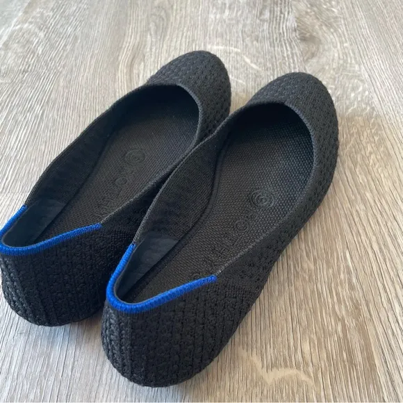 ROTHY’S Honeycomb Rounded Toe Flat - Black, Size 5.5
