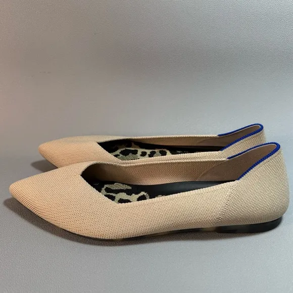 Rothy's Point II Ecru Cream Pointed Toe Flats NWOT Size 8