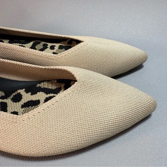 Rothy's Point II Ecru Cream Pointed Toe Flats NWOT Size 8