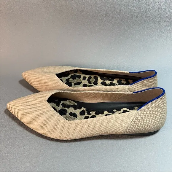 Rothy's Point II Ecru Cream Pointed Toe Flats NWOT Size 8