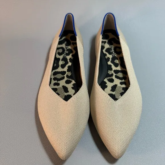 Rothy's Point II Ecru Cream Pointed Toe Flats NWOT Size 8