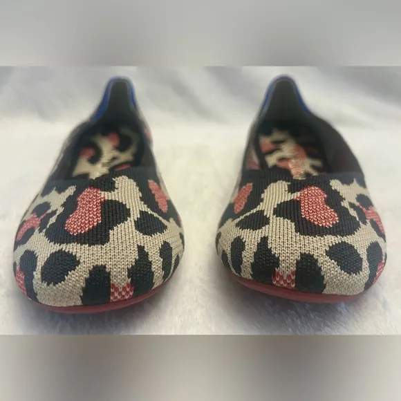 Rothy’s Red Cat RETIRED Black and Red Round Toe Flats 8.5 (fit like Rothy 8)
