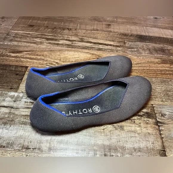 Rothy's Rounded Toe Flats in Black Women’s Size 8.5