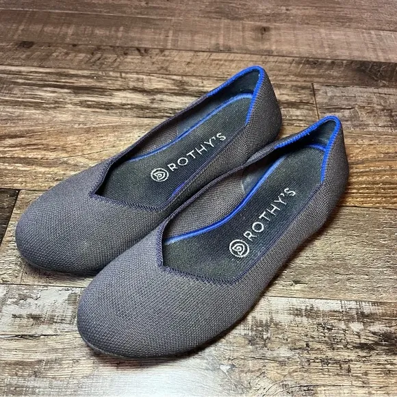 Rothy's Rounded Toe Flats in Black Women’s Size 8.5