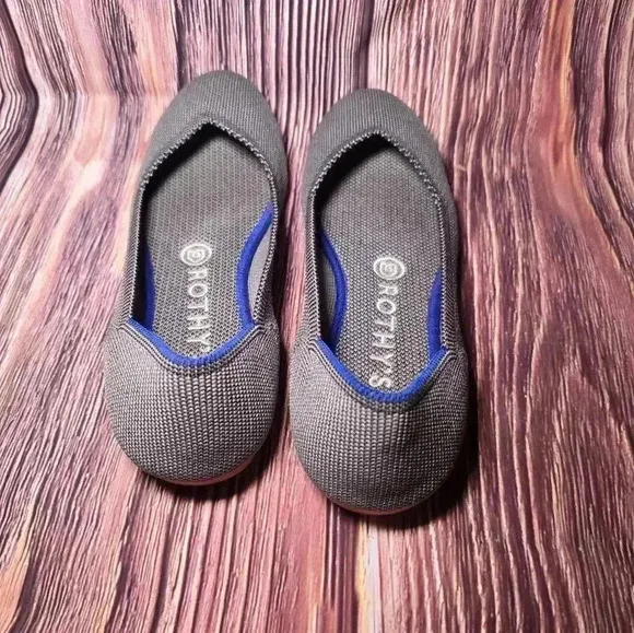 Rothy's rounded toe flats sz 7 womans