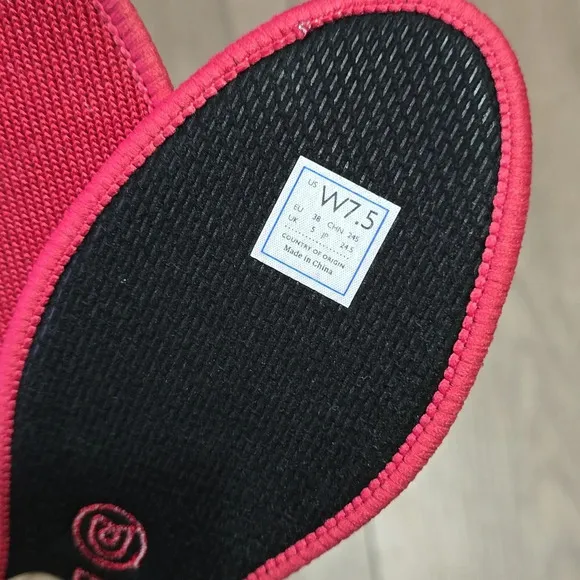 Rothy's The Flat in Pebble Grey with Red, Lightly Used, Almost New, Size 7.5