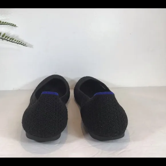 ROTHY’S THE FLAT ROUND TOE BLACK BLUE SZ 8