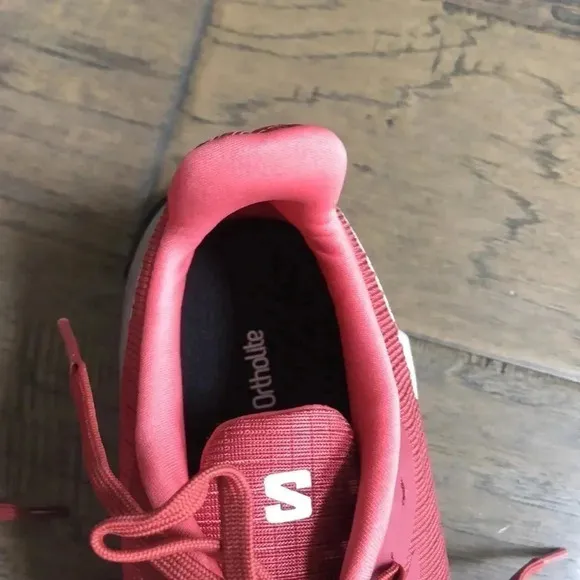Salomon Alpha Cross 5 brick red sneakers womens sz 7.5 New with Tags
