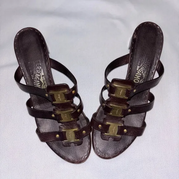 Salvatore Ferragamo Amatrice Leather Sandals