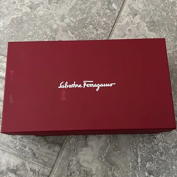Salvatore Ferragamo Groovy Gancini Slide Sandals in Black, Size 11 EXCELLENT!