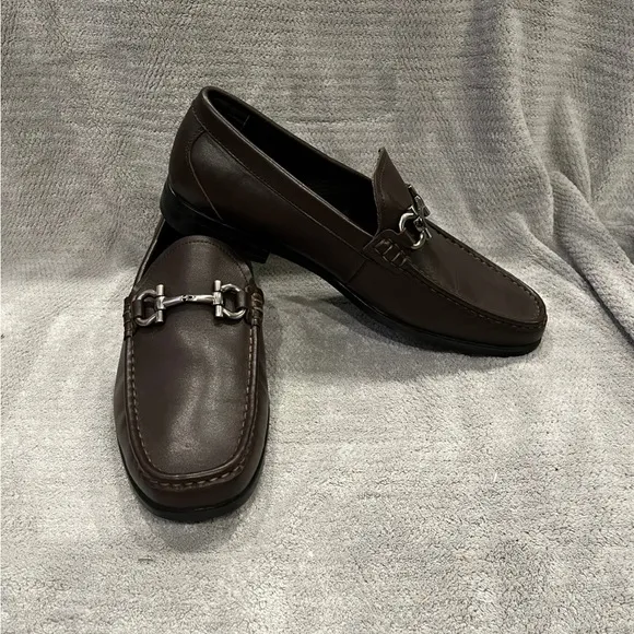 Salvatore ferragamo men’s brown leather loafers with horse but detail size 46